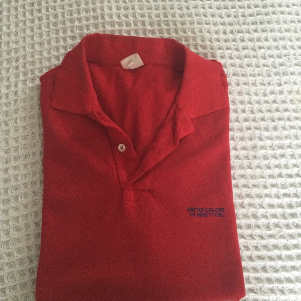 United colors of Benetton red shirt